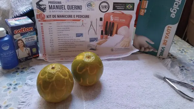 Kit de manicure e pedicure com os materiais do programa